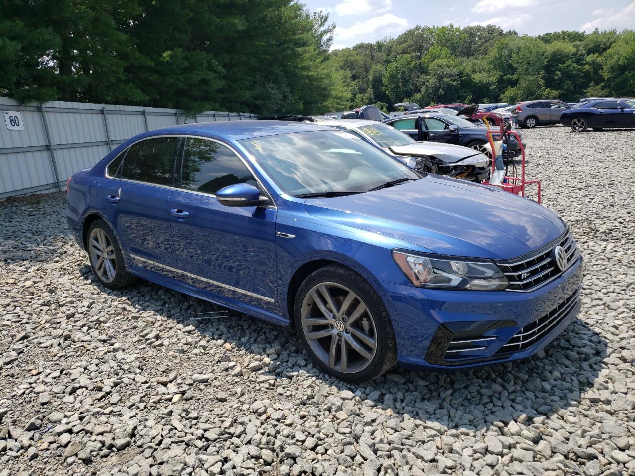 1VWDT7A3XHC051278 2017 Volkswagen Passat R-Line