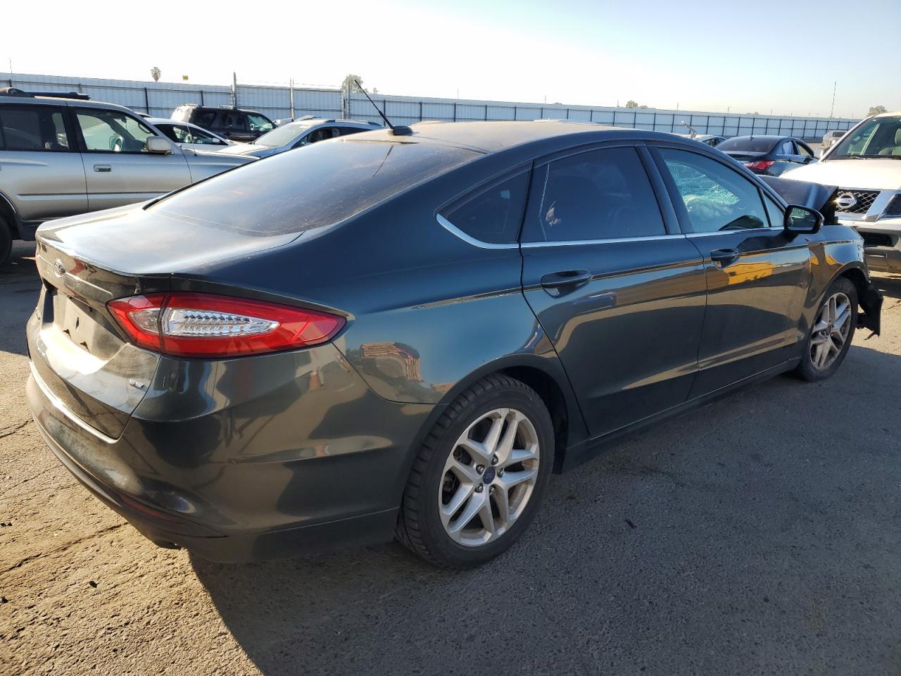 VIN 3FA6P0H75GR175268 2016 FORD FUSION no.3