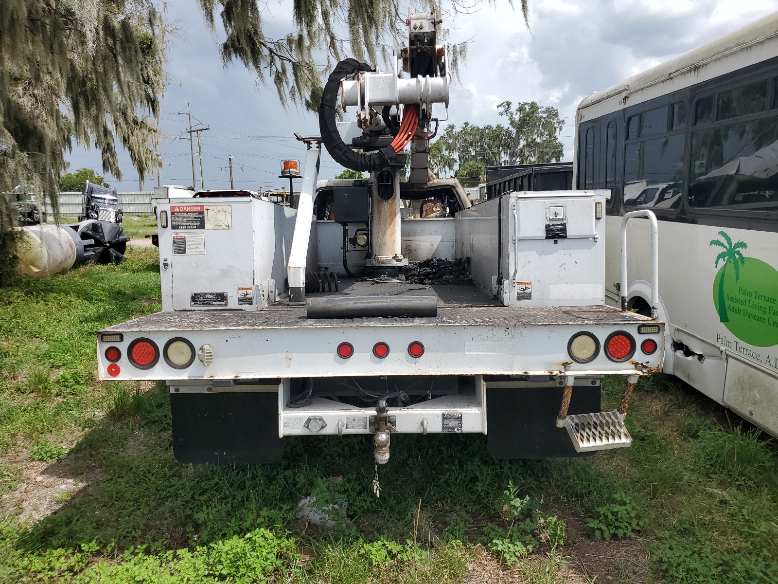 1FDUF5GY4BEB26212 2011 Ford F550 Super Duty