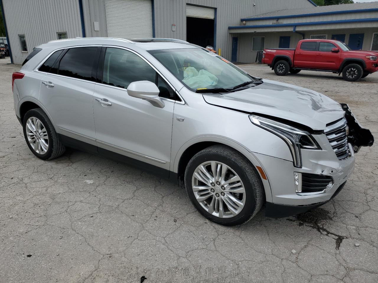 2019 Cadillac Xt5 Premium Luxury VIN: 1GYKNFRS1KZ233900 Lot: 60615843