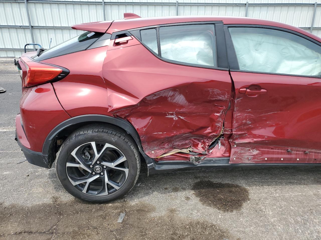 2019 Toyota C-HR - Image 10