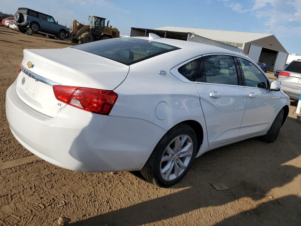 2G1105S37J9169831 2018 Chevrolet Impala Lt