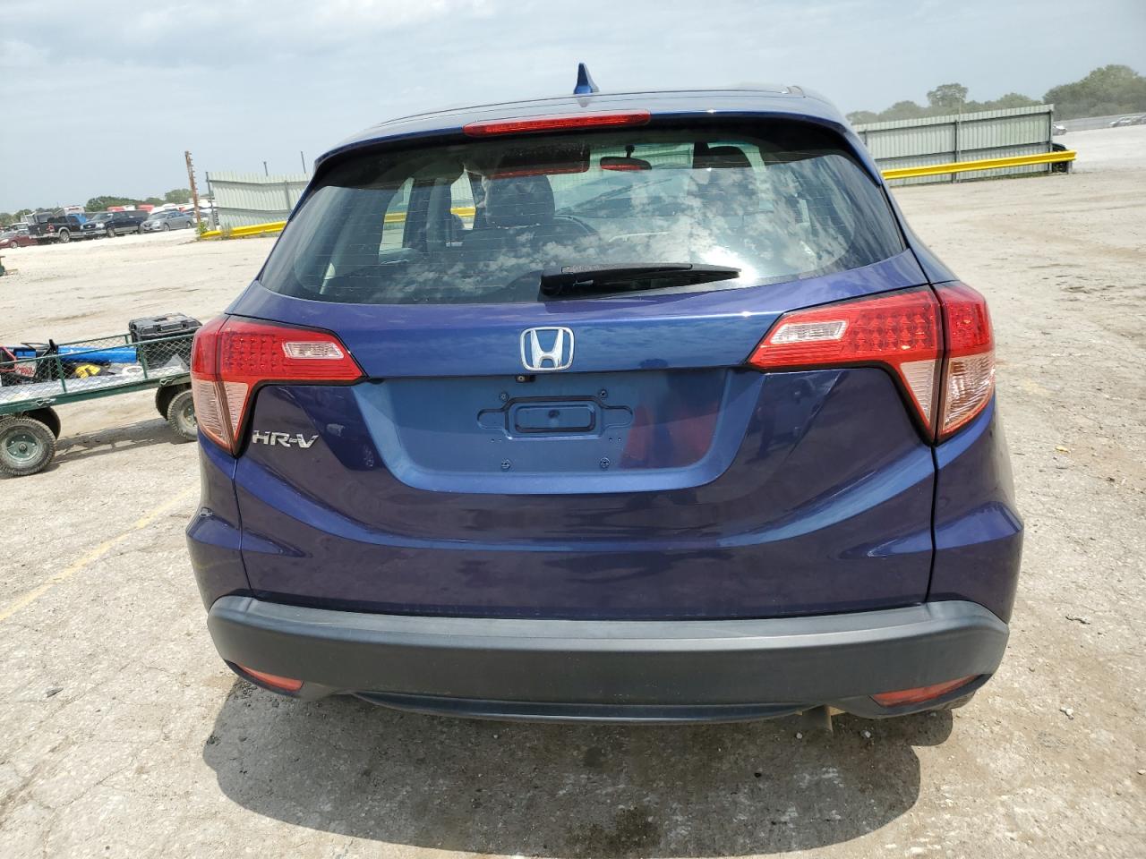 2016 Honda Hr-V Lx VIN: 3CZRU5H32GM740139 Lot: 61647363