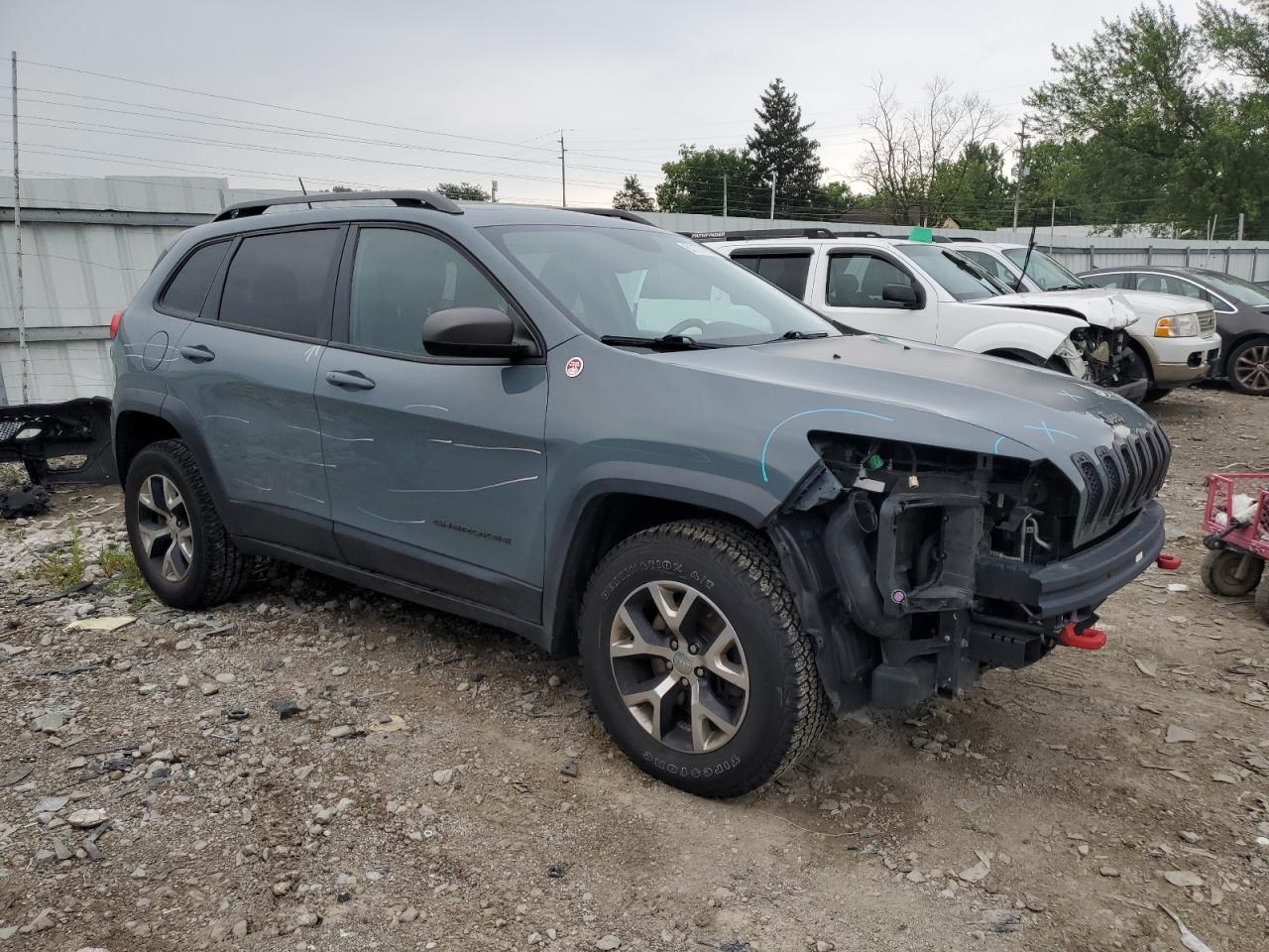 VIN 1C4PJMBS1EW255164 2014 JEEP CHEROKEE no.4