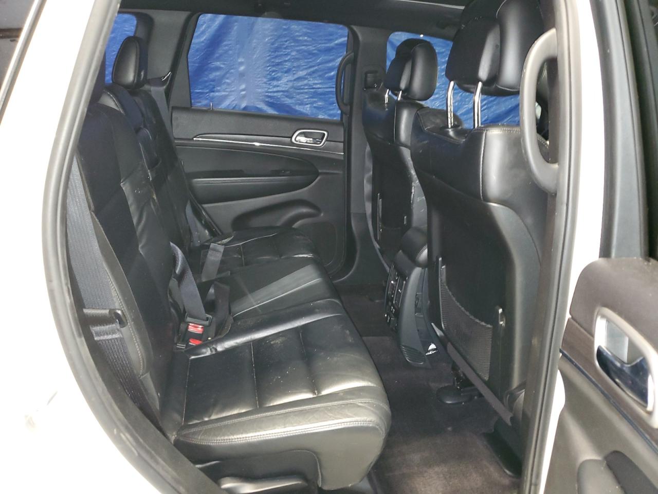 2018 Jeep Grand Cherokee - Image 10