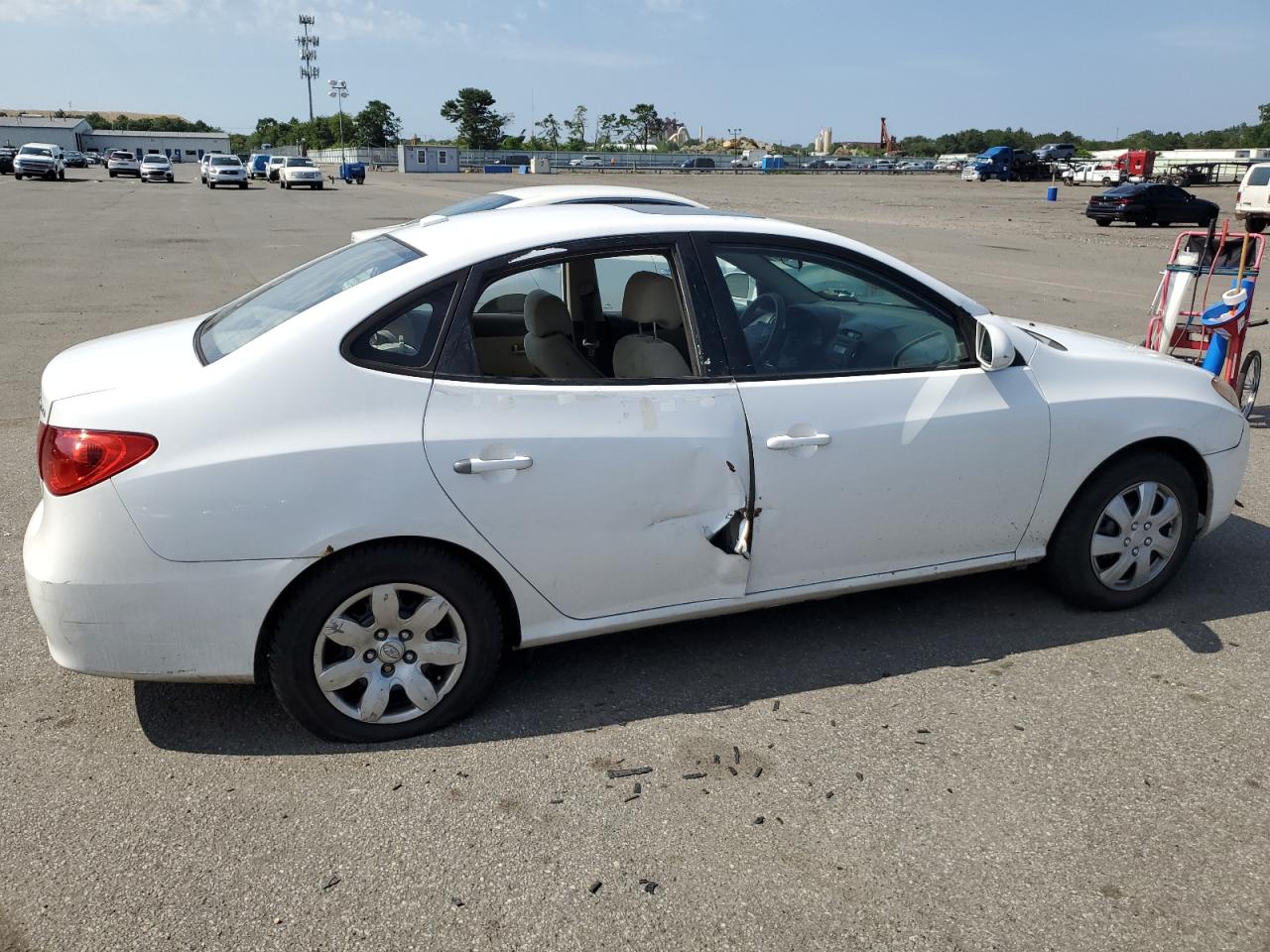 2008 Hyundai Elantra - Image 3