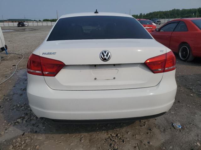  VOLKSWAGEN PASSAT 2012 Белый