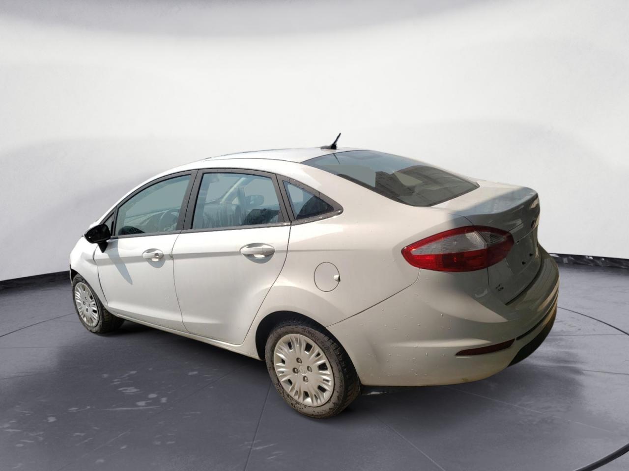 2019 Ford Fiesta - Image 2