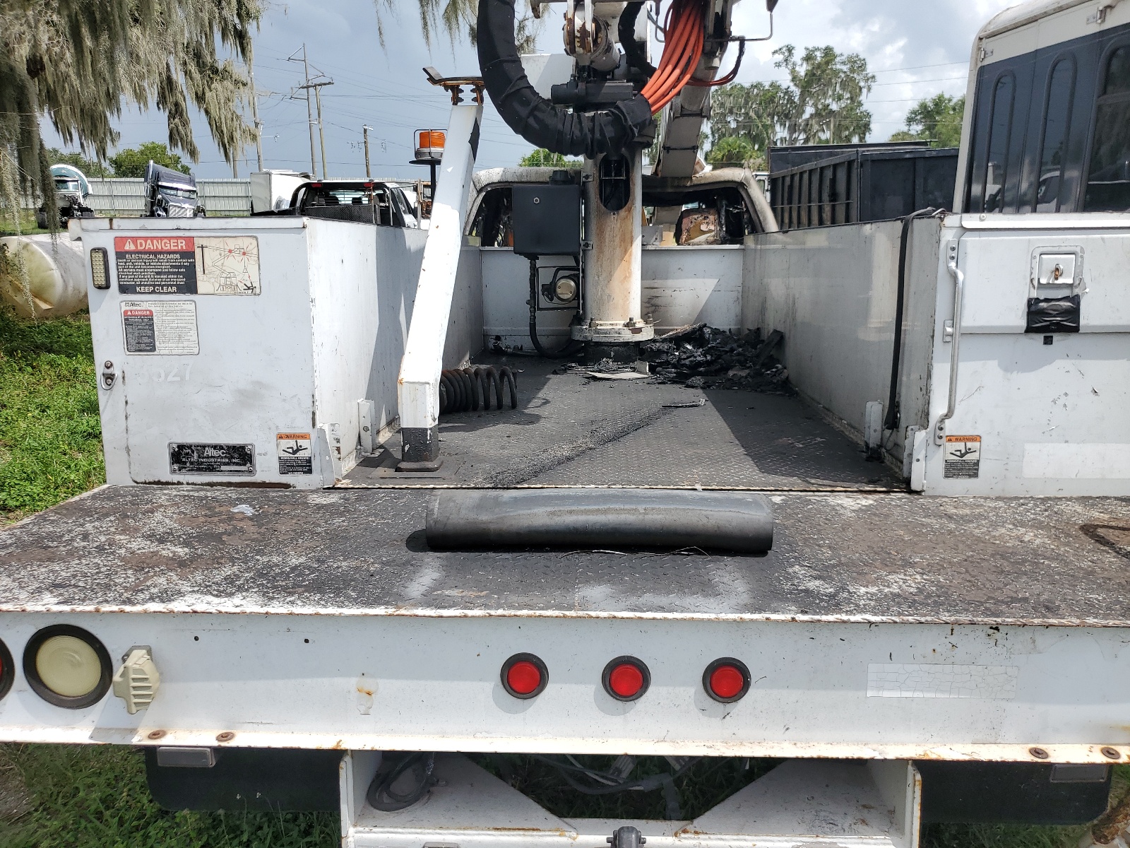 1FDUF5GY4BEB26212 2011 Ford F550 Super Duty