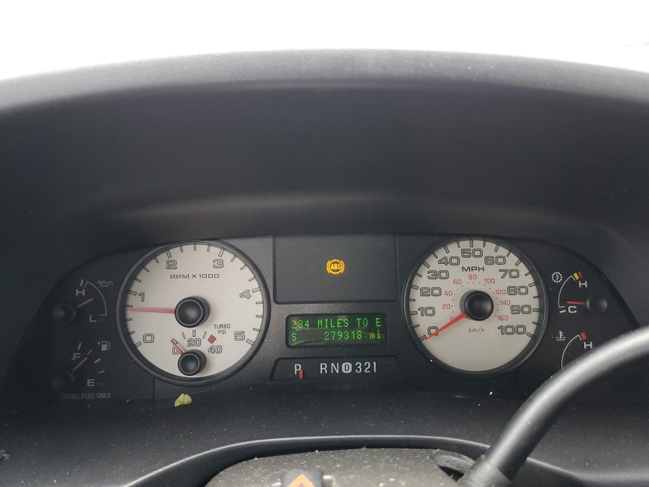 2005 Ford F350 - Image 9