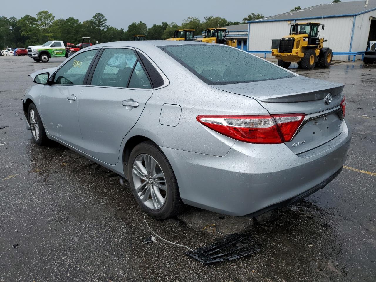 4T1BF1FK1FU010152 2015 Toyota Camry Le