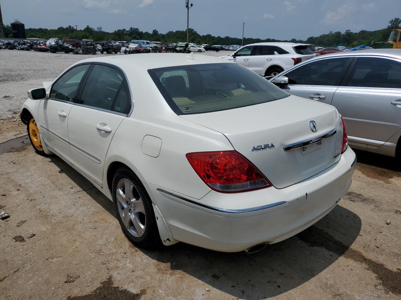 2005 Acura Rl VIN: JH4KB16555C001323 Lot: 56108974