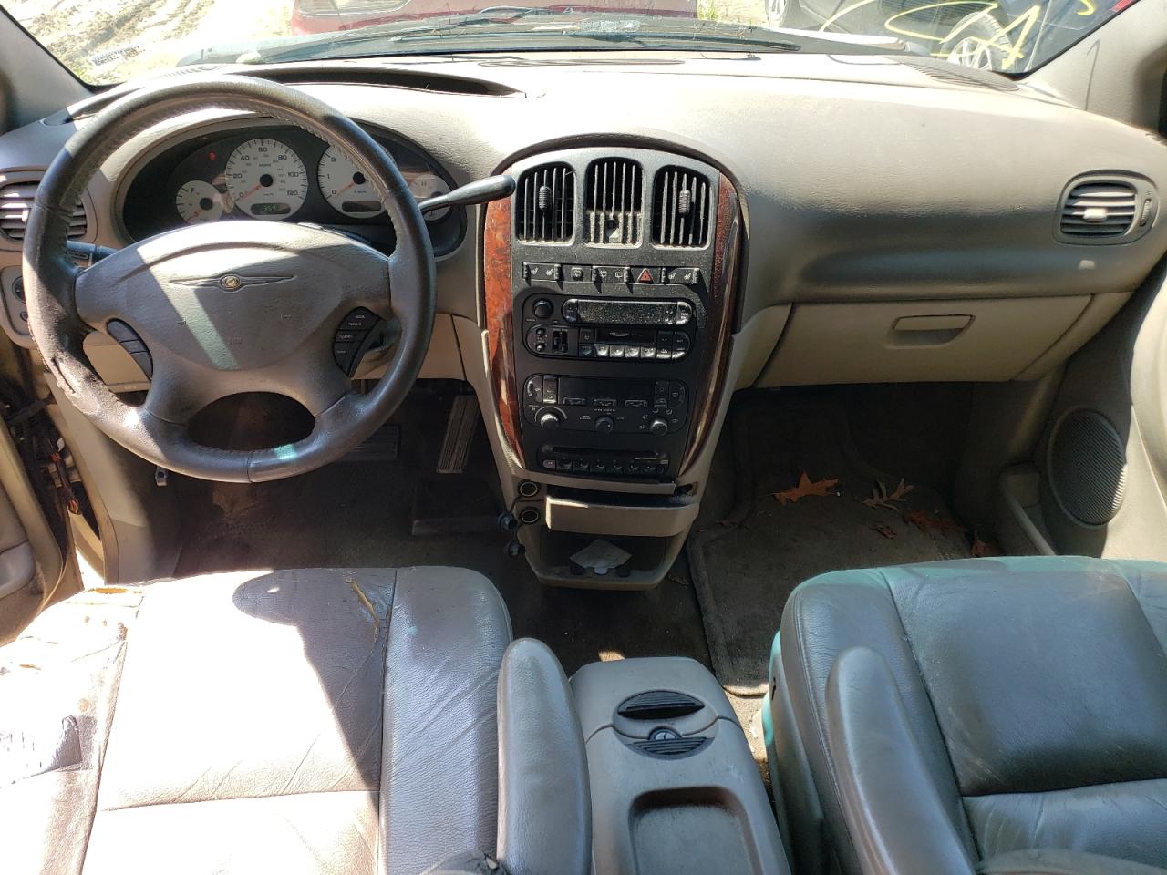 2003 Chrysler Town & Country Limited VIN: 2C8GP64L73R145207 Lot: 67750873