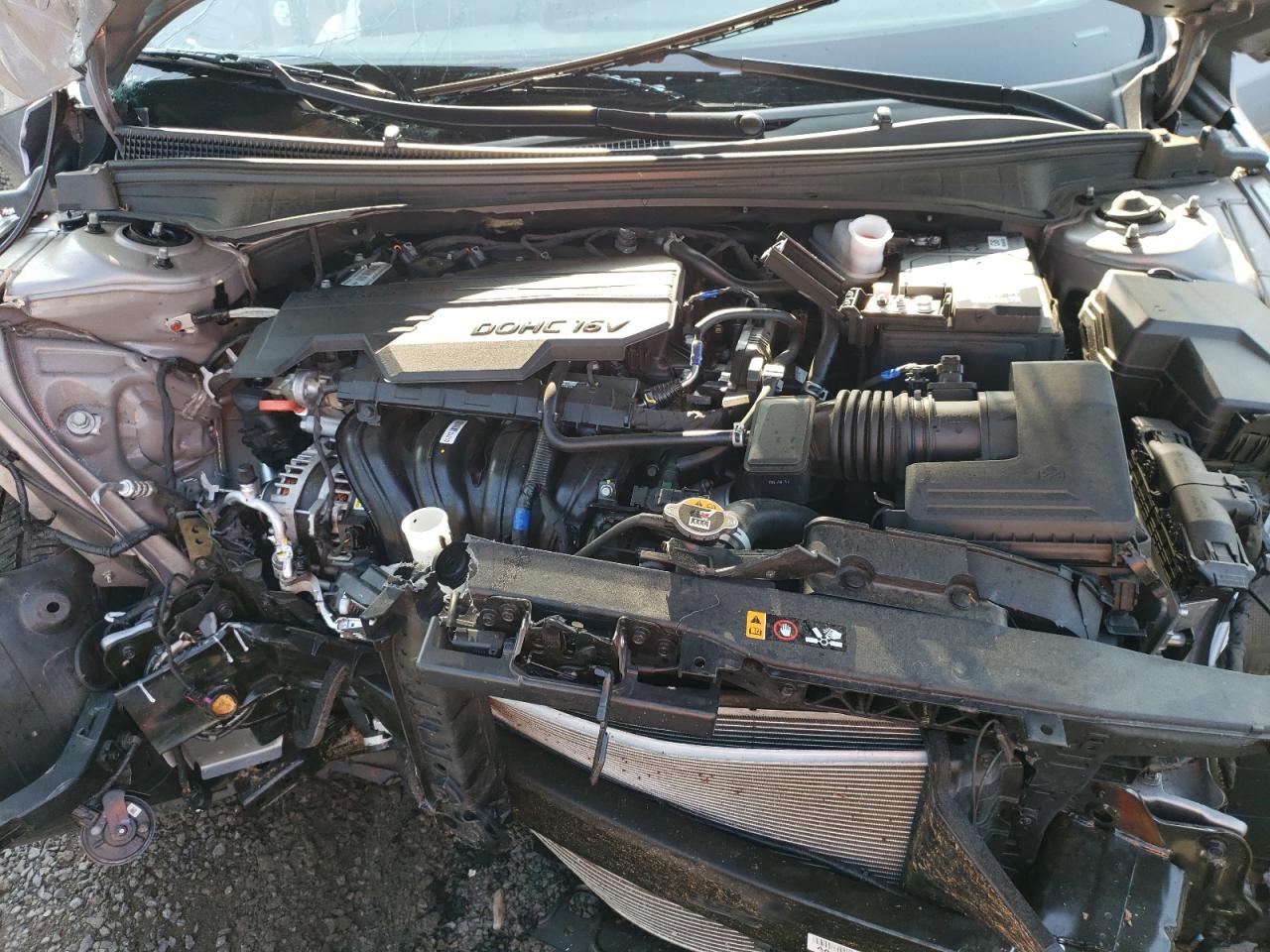 KMHLM4AG0NU343861 2022 Hyundai Elantra Sel