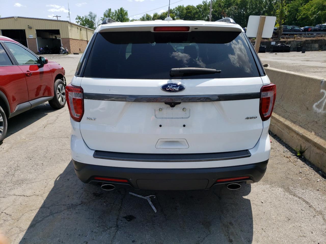 1FM5K8D87JGB73355 2018 Ford Explorer Xlt