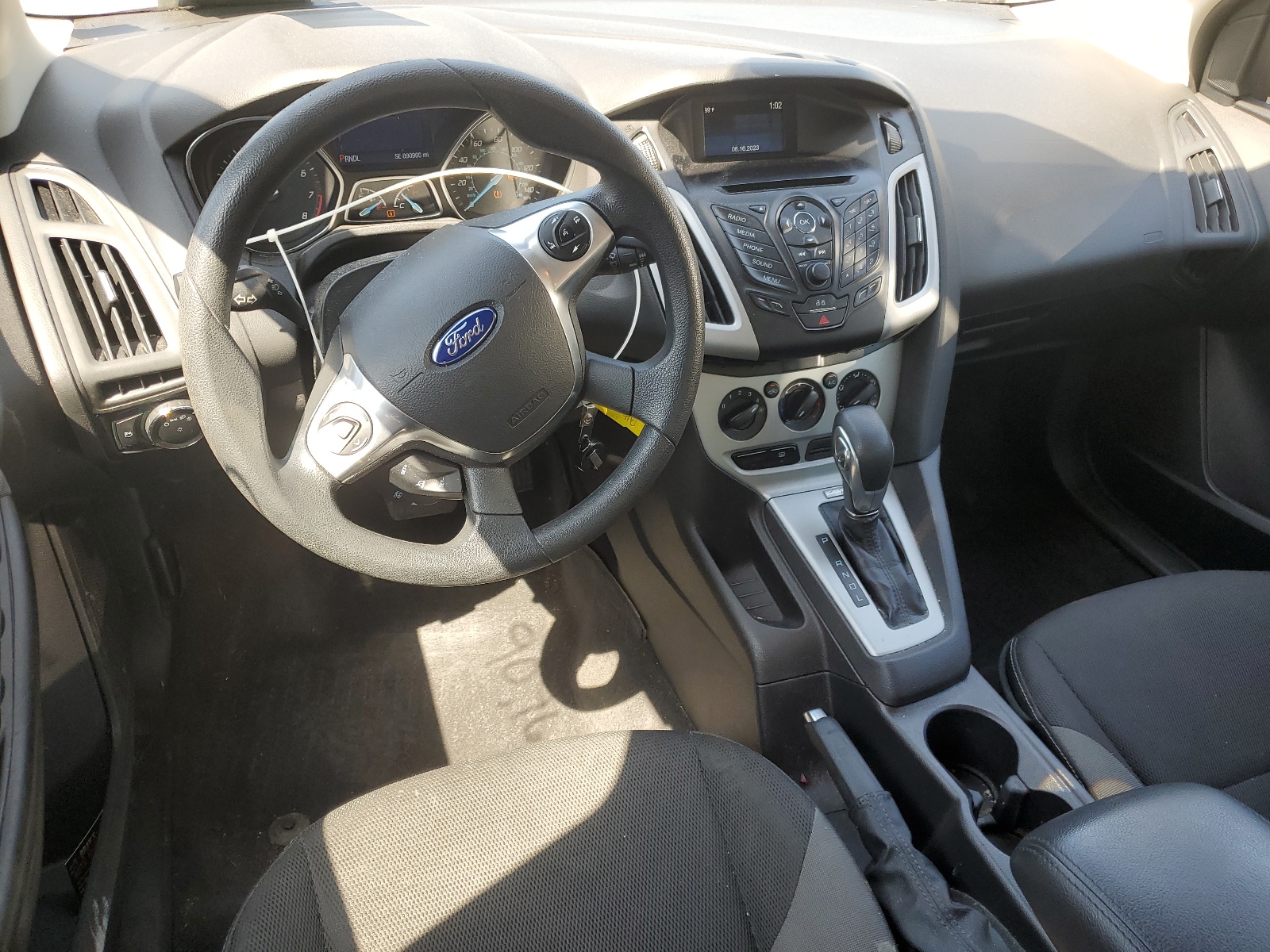 2014 Ford Focus Se vin: 1FADP3F23EL440944