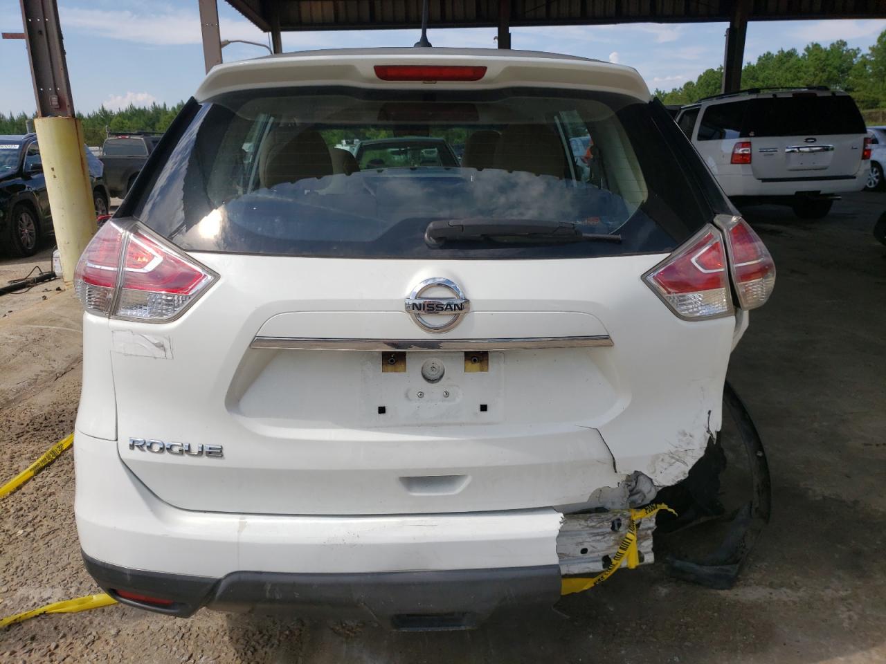 KNMAT2MT6FP579040 2015 Nissan Rogue S