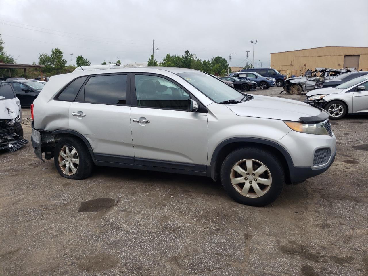 2011 Kia Sorento Base VIN: 5XYKT3A1XBG098413 Lot: 61267463