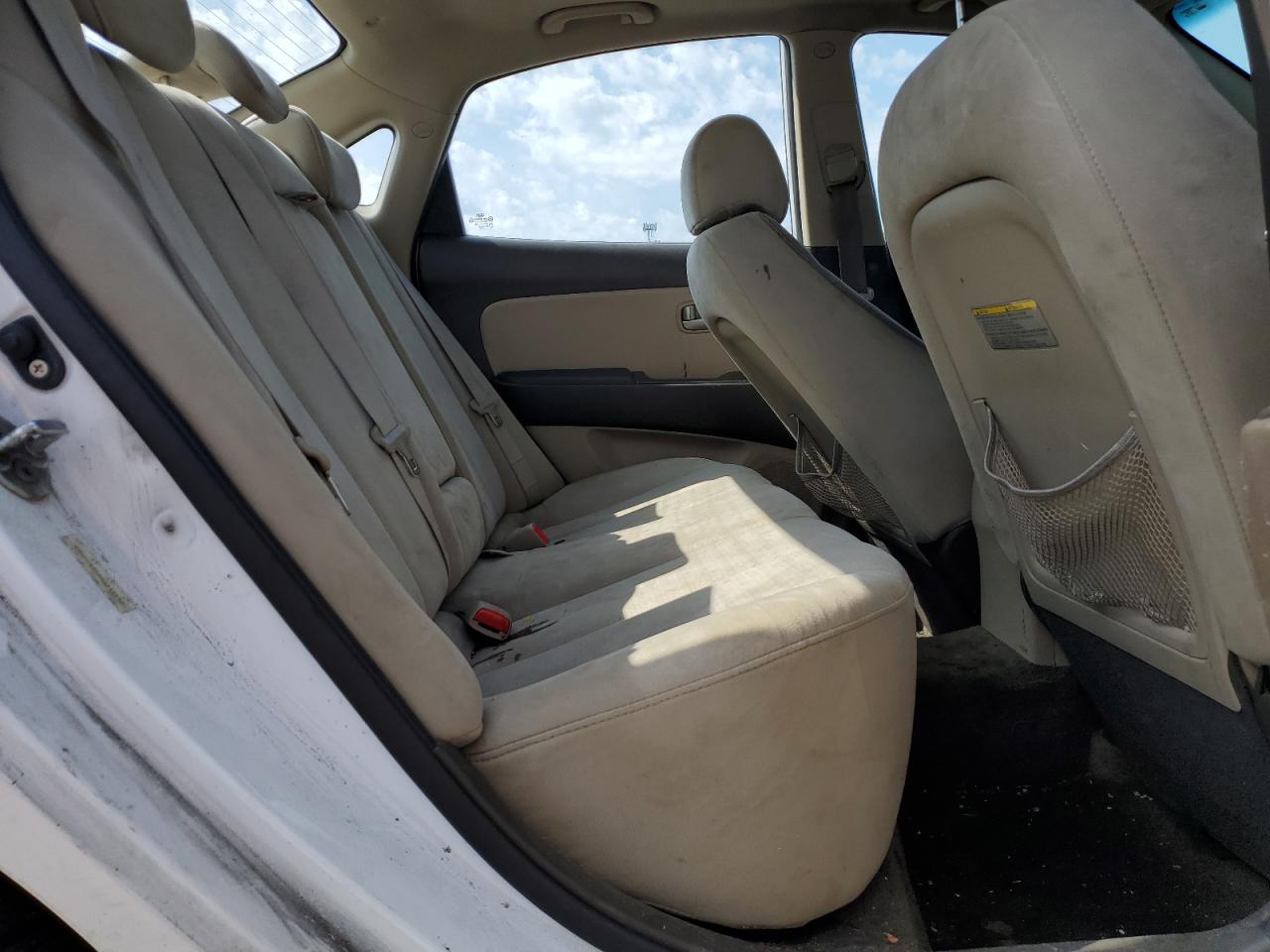 2008 Hyundai Elantra - Image 10