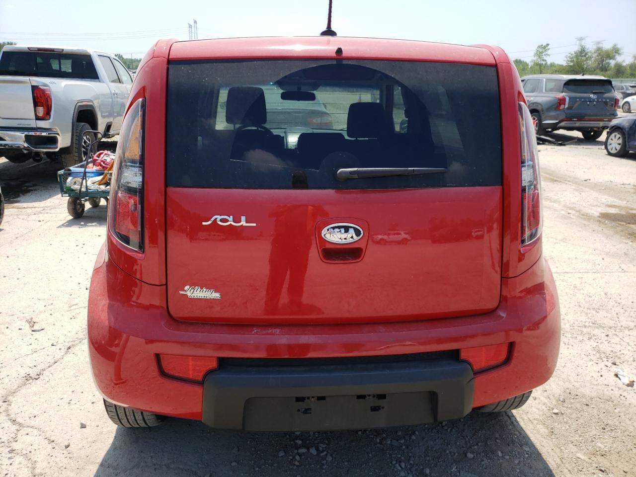 2010 Kia Soul + VIN: KNDJT2A24A7106726 Lot: 60019263