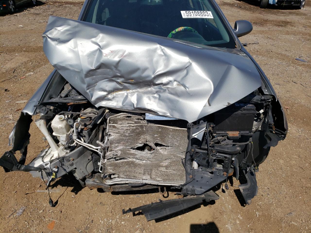 2010 Hyundai Elantra - Image 12
