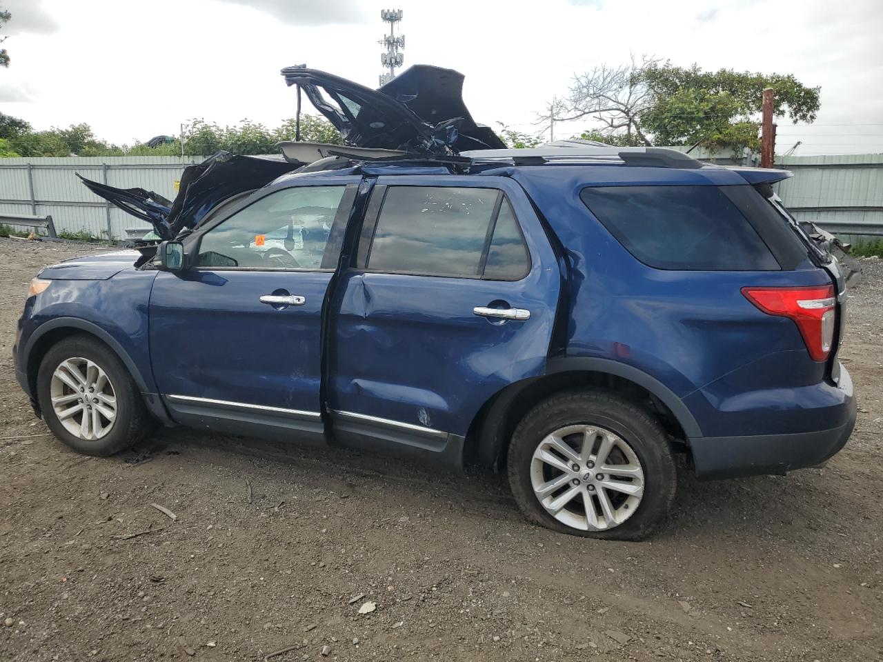 2012 Ford Explorer - Image 2