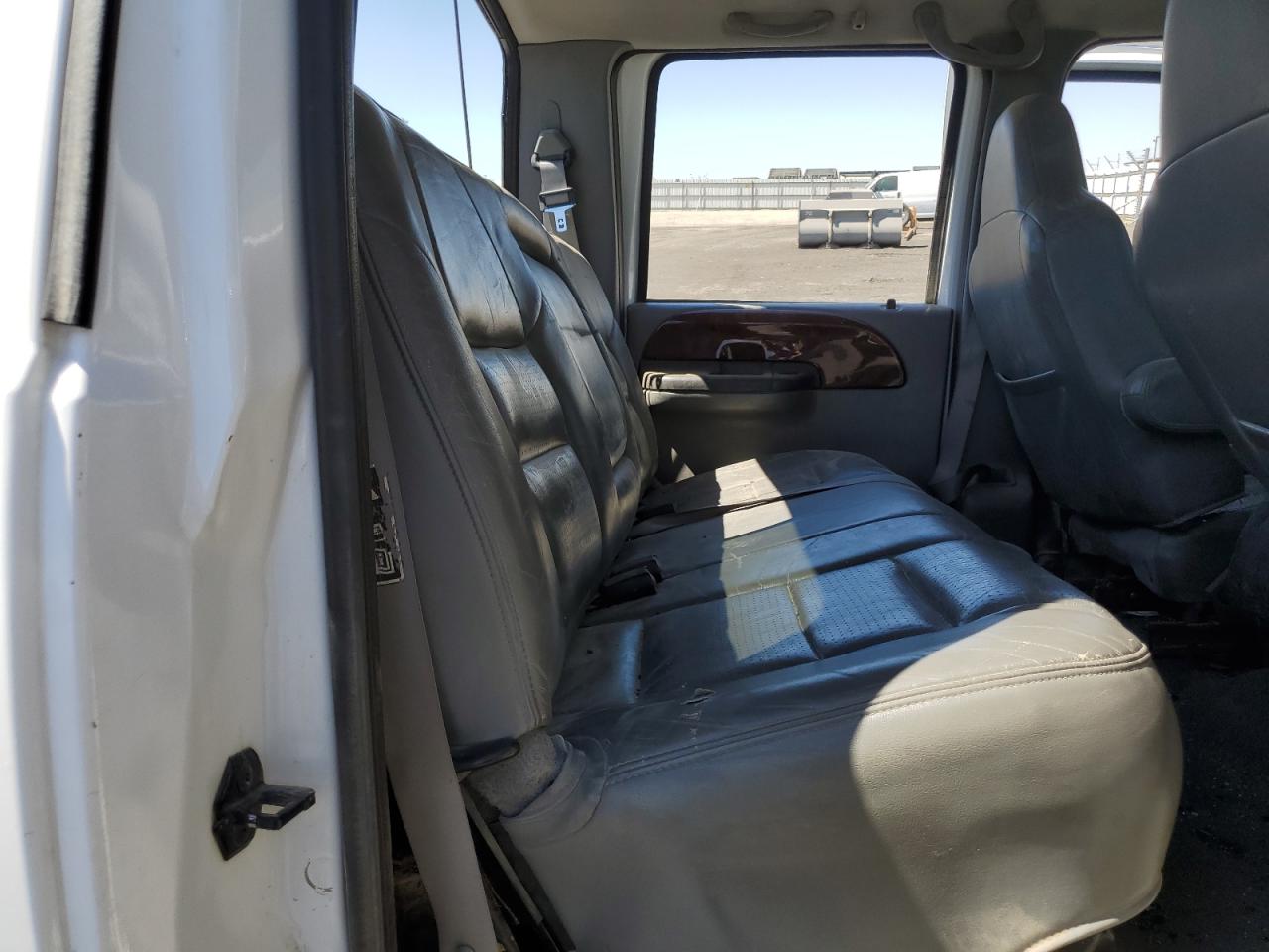 2002 Ford F250 Super Duty VIN: 1FTNW21L02EC02075 Lot: 58703683