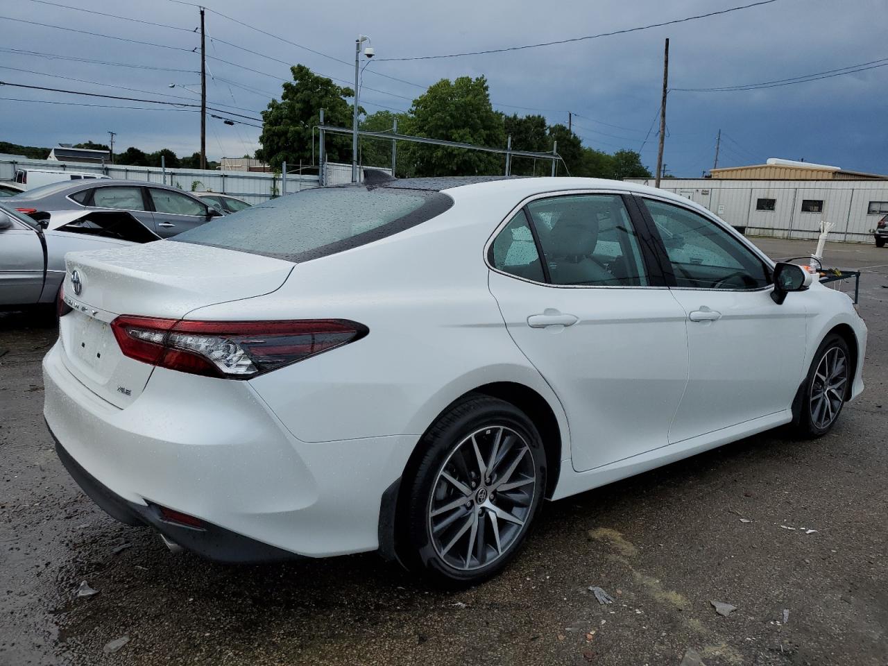 2022 Toyota Camry Xle VIN: 4T1F11AK9NU018957 Lot: 61082563