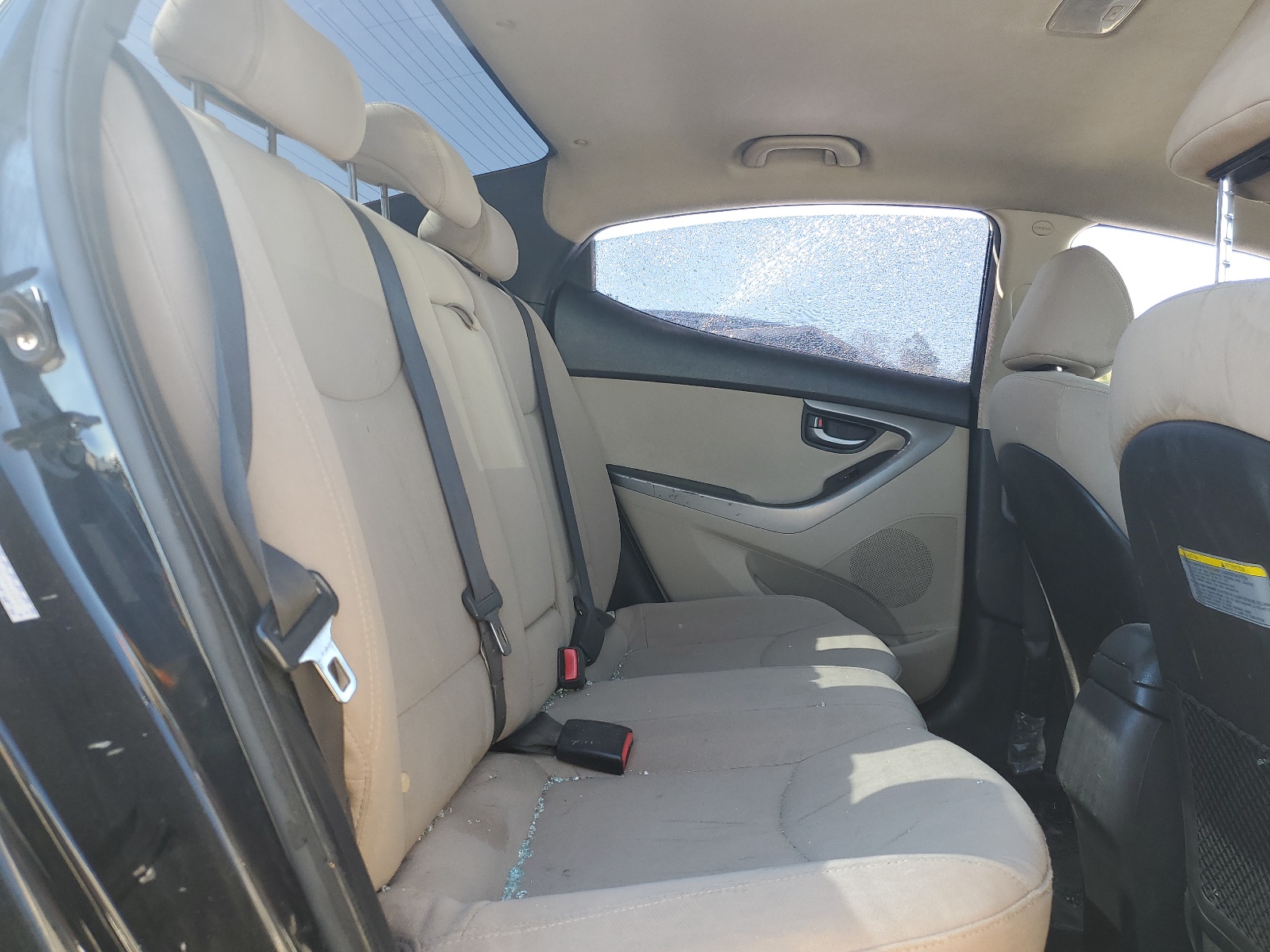 KMHDH4AE3GU646062 2016 Hyundai Elantra Se