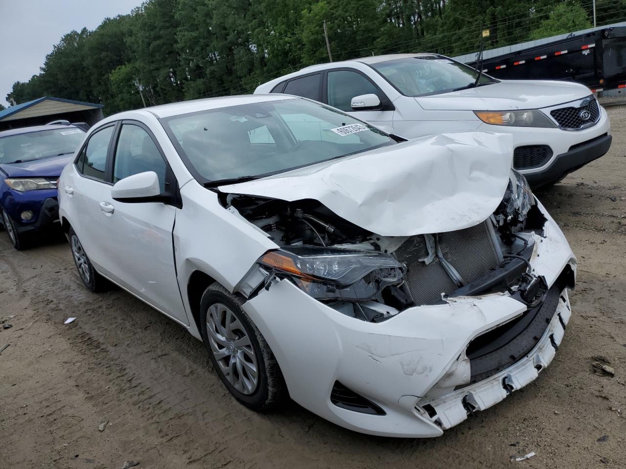 2018 Toyota Corolla L VIN: 2T1BURHE0JC077542 Lot: 60672643