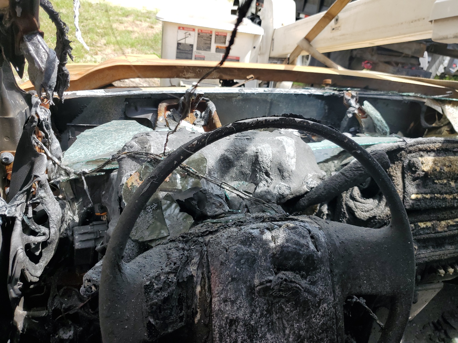 1FDUF5GY4BEB26212 2011 Ford F550 Super Duty