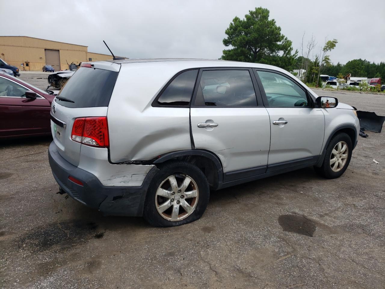 2011 Kia Sorento Base VIN: 5XYKT3A1XBG098413 Lot: 61267463