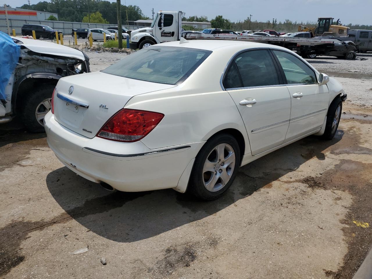 2005 Acura Rl VIN: JH4KB16555C001323 Lot: 56108974
