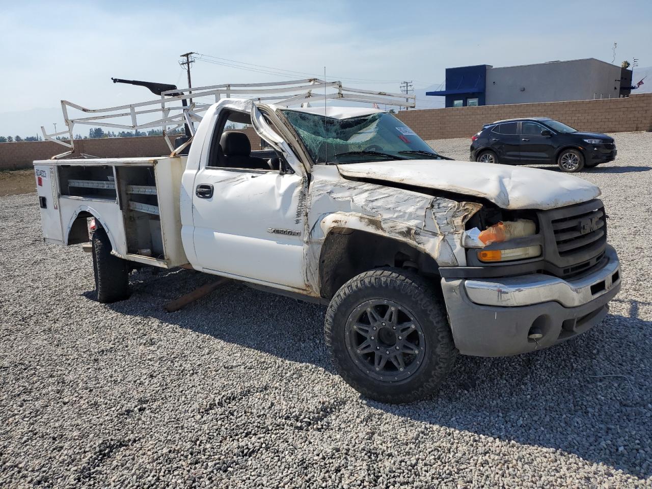 2005 GMC Sierra C2500 Heavy Duty VIN: 1GDHC24U65E334803 Lot: 60346323