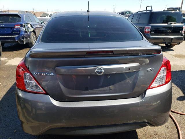  NISSAN VERSA 2018 Gray