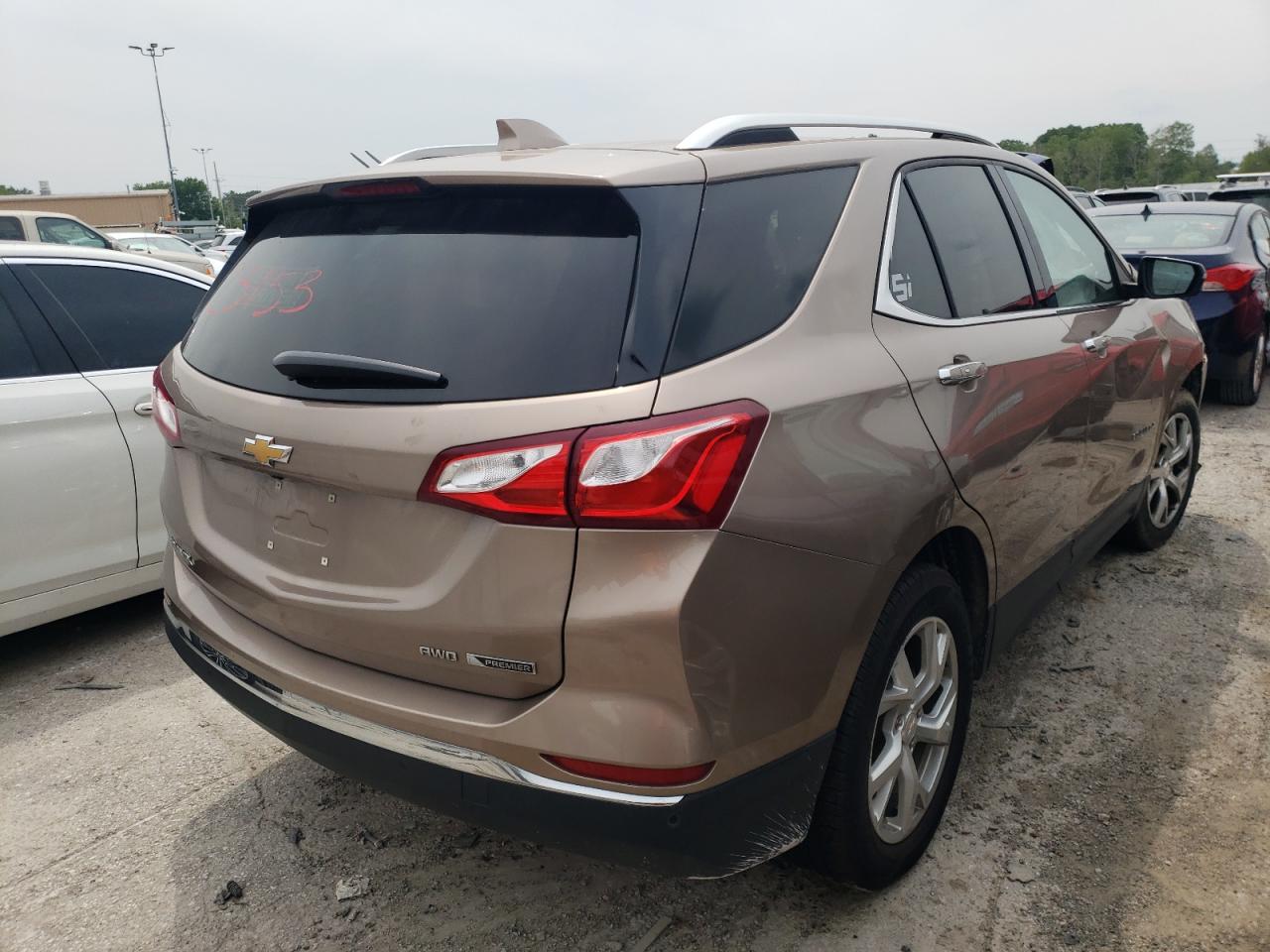 2018 Chevrolet Equinox Premier VIN: 2GNAXVEV9J6265243 Lot: 52303544