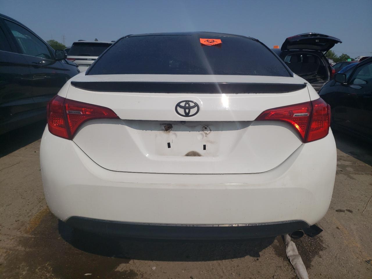 2T1BURHE9JC083890 2018 Toyota Corolla L