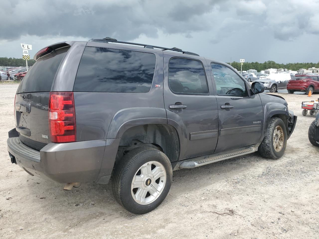 2011 Chevrolet Tahoe C1500 Lt VIN: 1GNSCBE02BR139587 Lot: 62825944