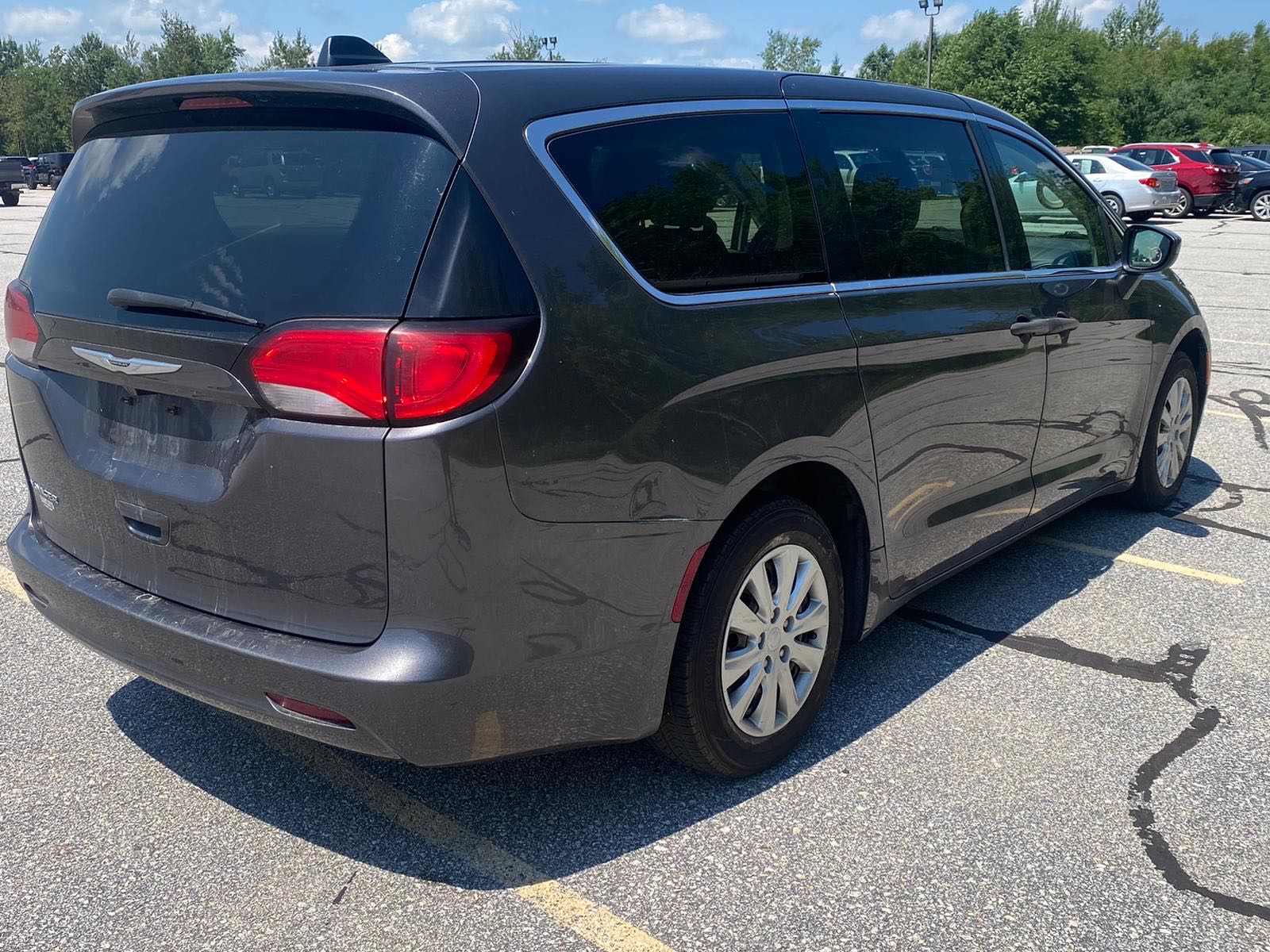 2021 Chrysler Voyager L vin: 2C4RC1AG7MR544104