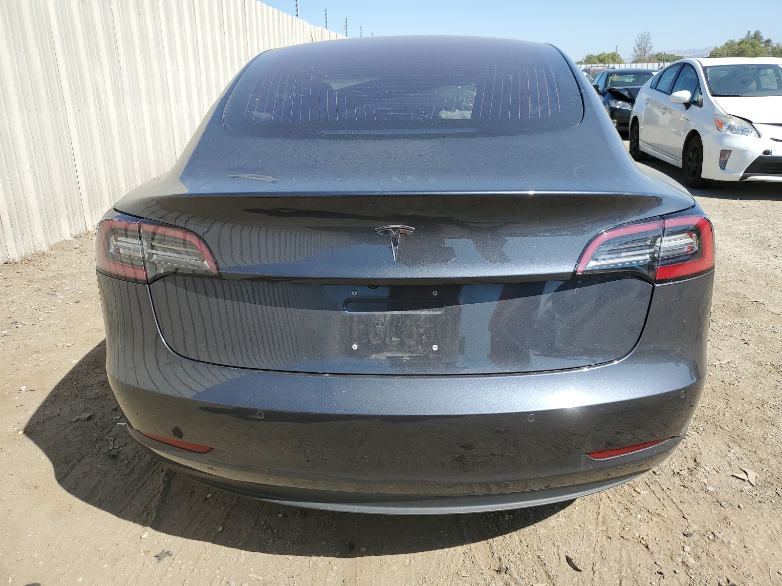 5YJ3E1EA4JF021183 2018 Tesla Model 3
