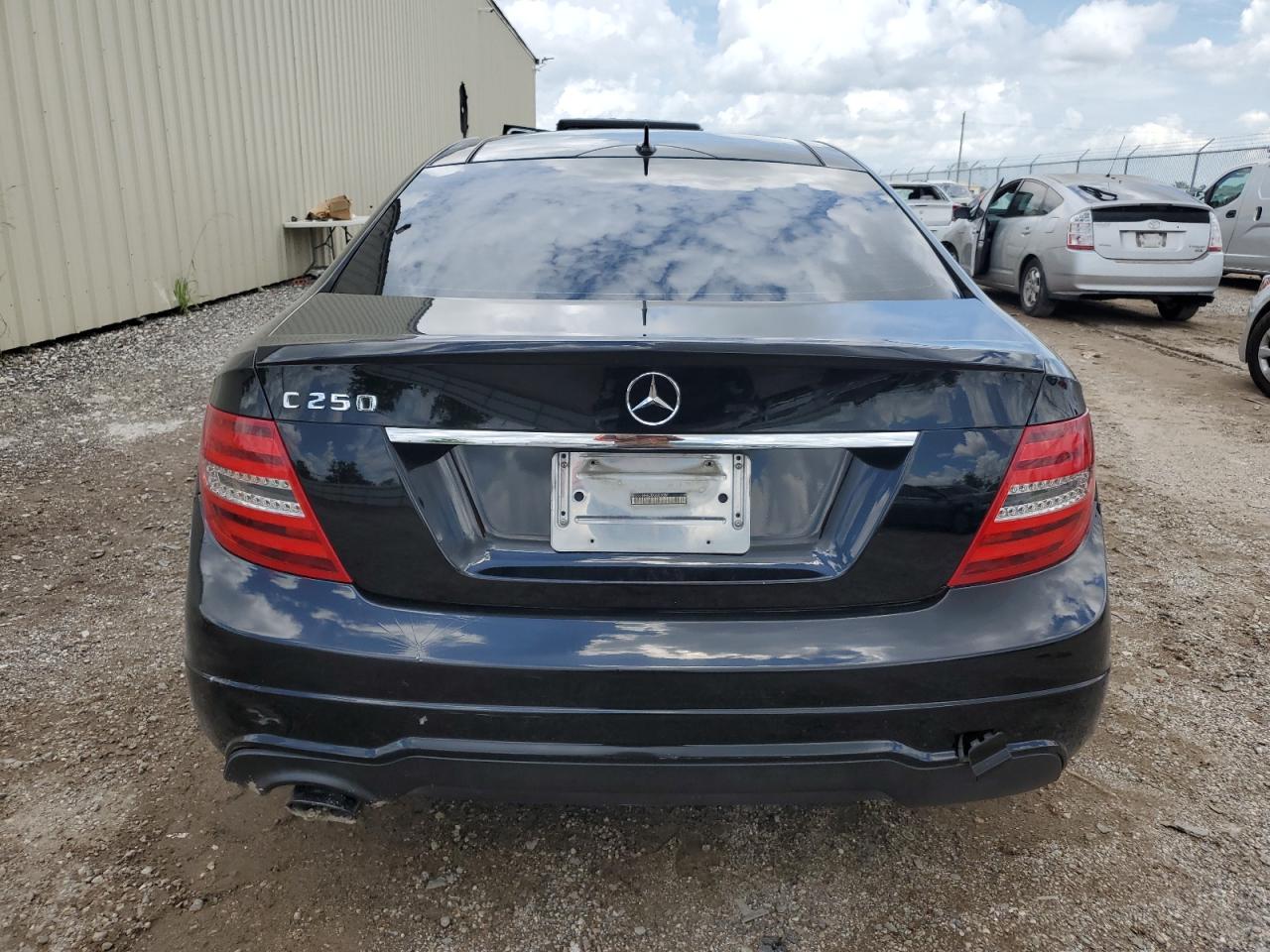 2013 Mercedes-Benz C 250 VIN: WDDGJ4HB2DG085001 Lot: 65326874