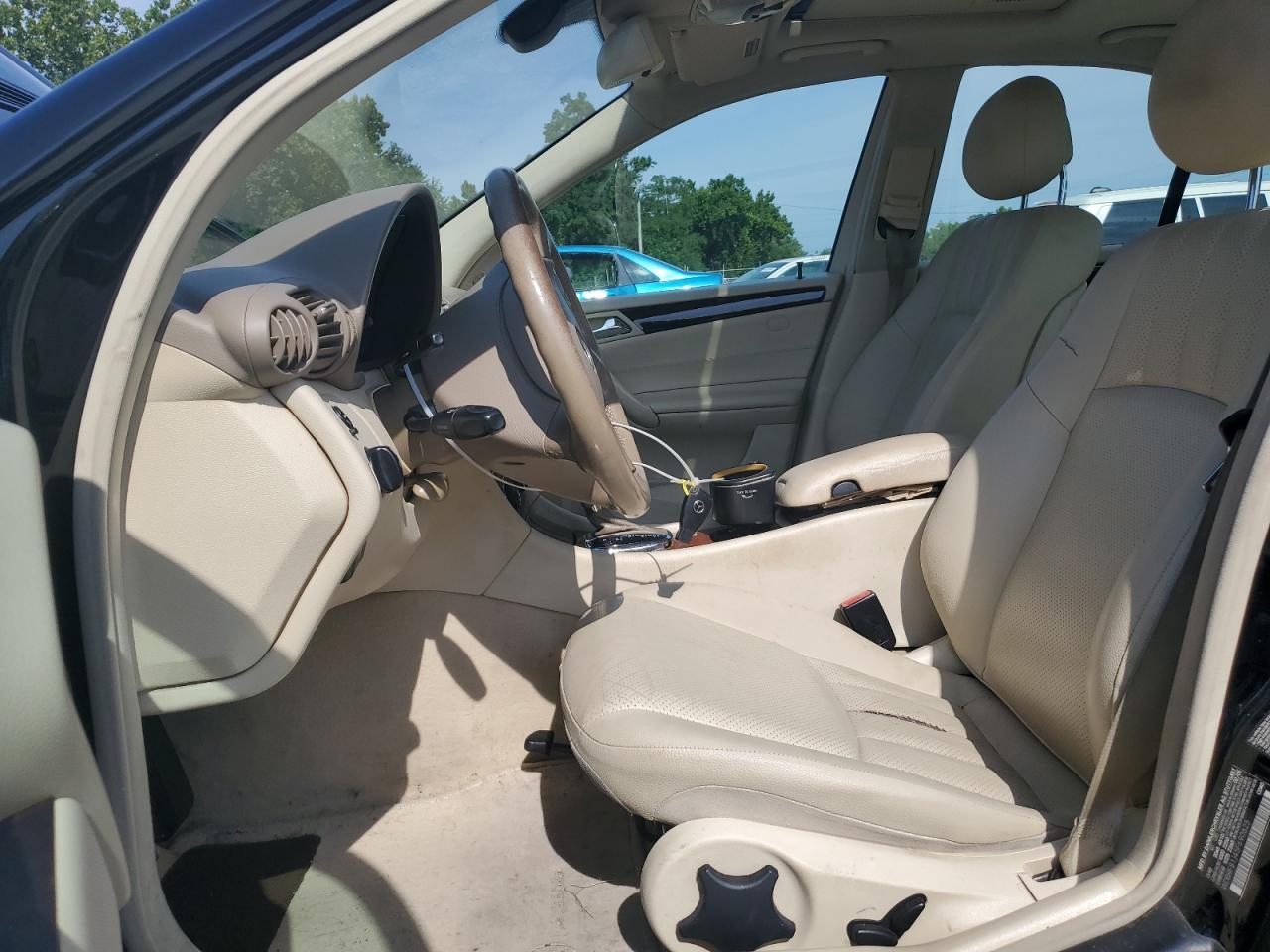 2005 Mercedes-Benz C 240 4Matic VIN: WDBRF81J45F690625 Lot: 64139134