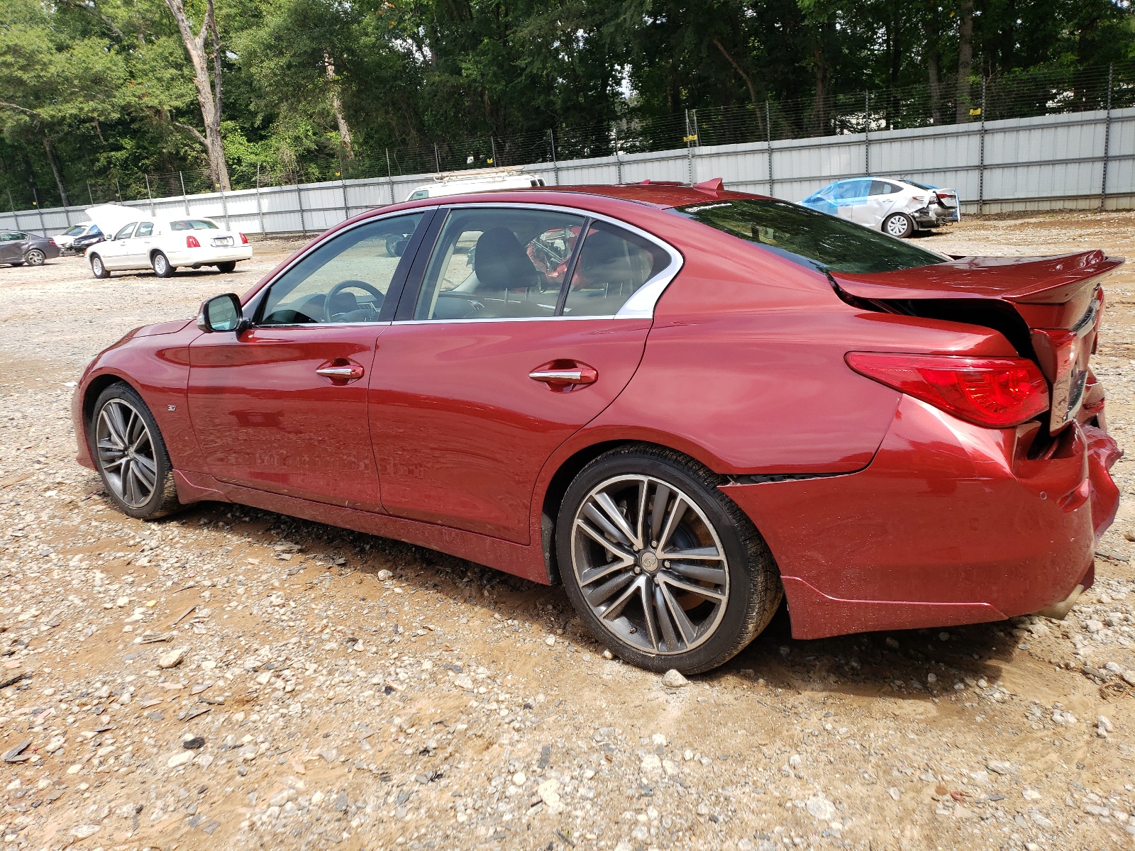 2014 Infiniti Q50 Base vin: JN1BV7AP7EM675314