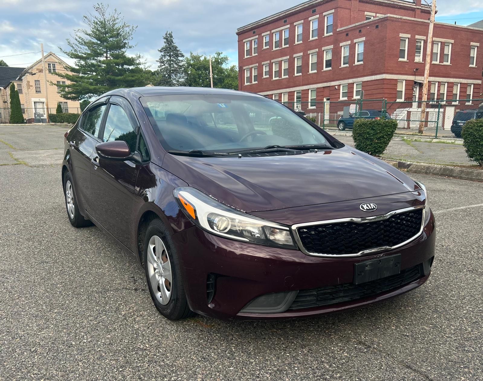 2017 Kia Forte Lx vin: 3KPFK4A79HE132538