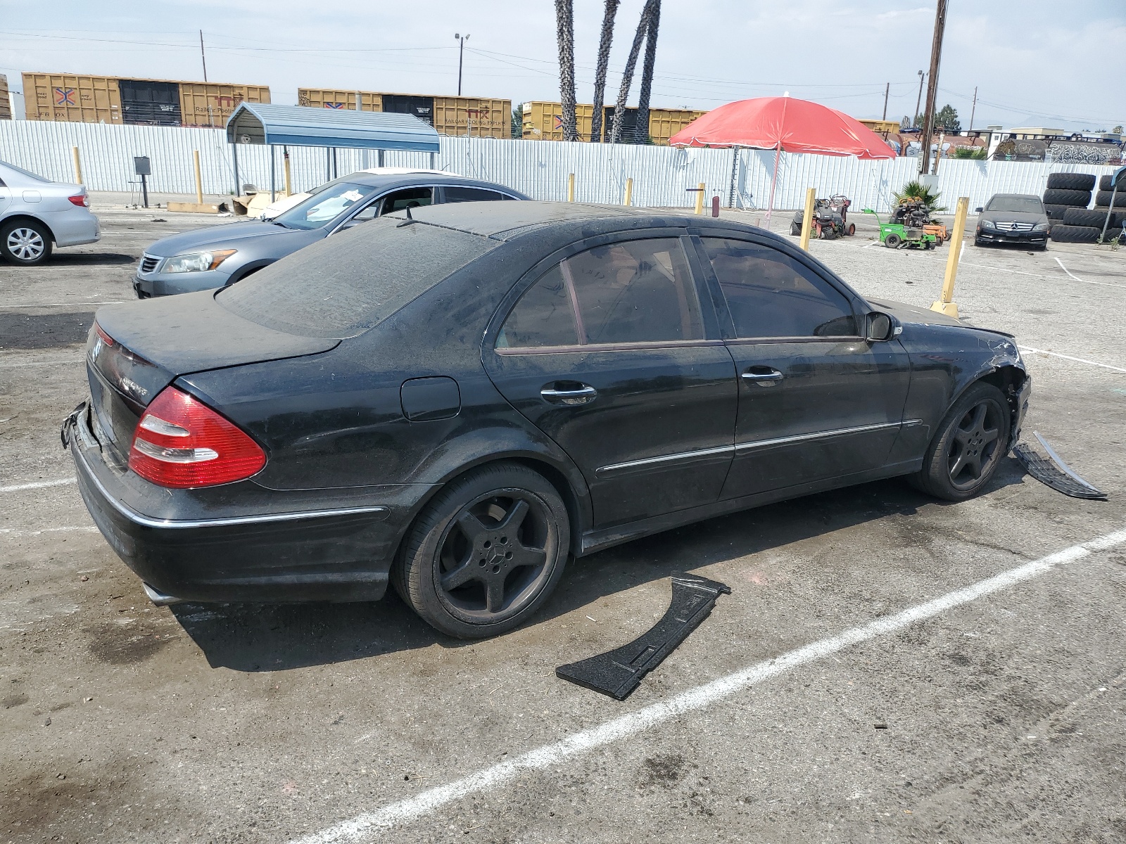 WDBUF56J56A810576 2006 Mercedes-Benz E 350