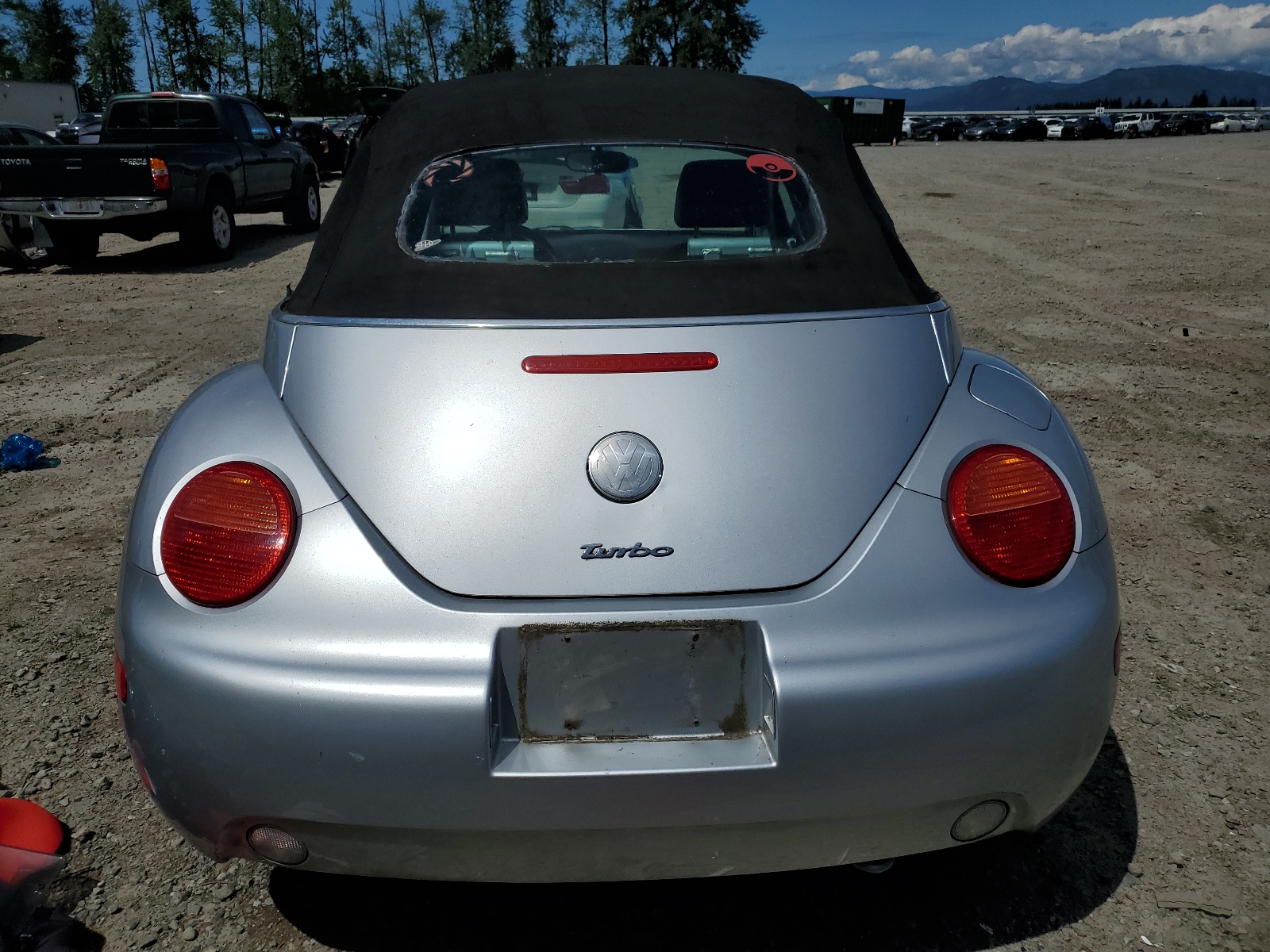 3VWCD31Y34M350732 2004 Volkswagen New Beetle Gls