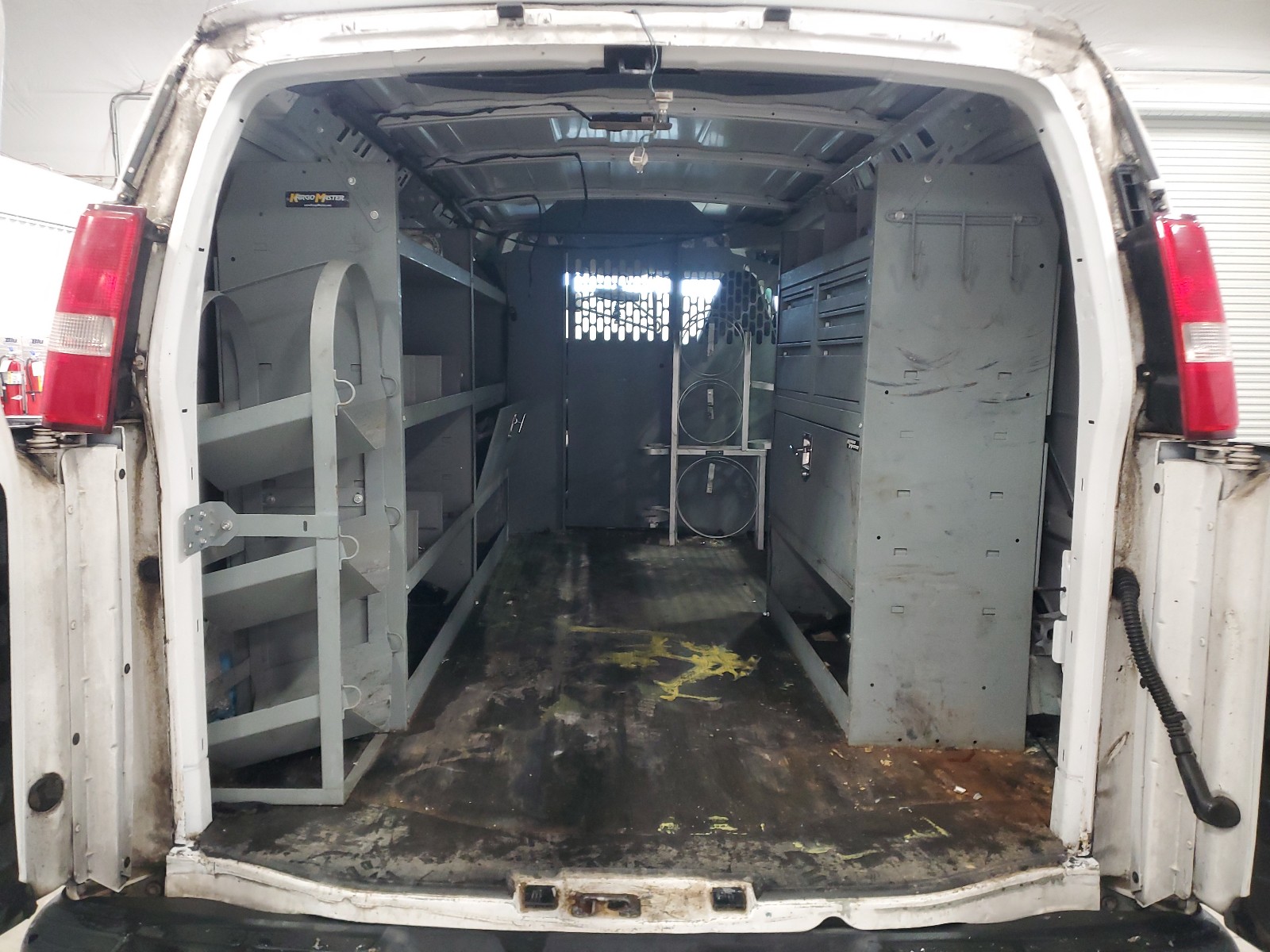 1GCWGAFG5H1323658 2017 Chevrolet Express G2500