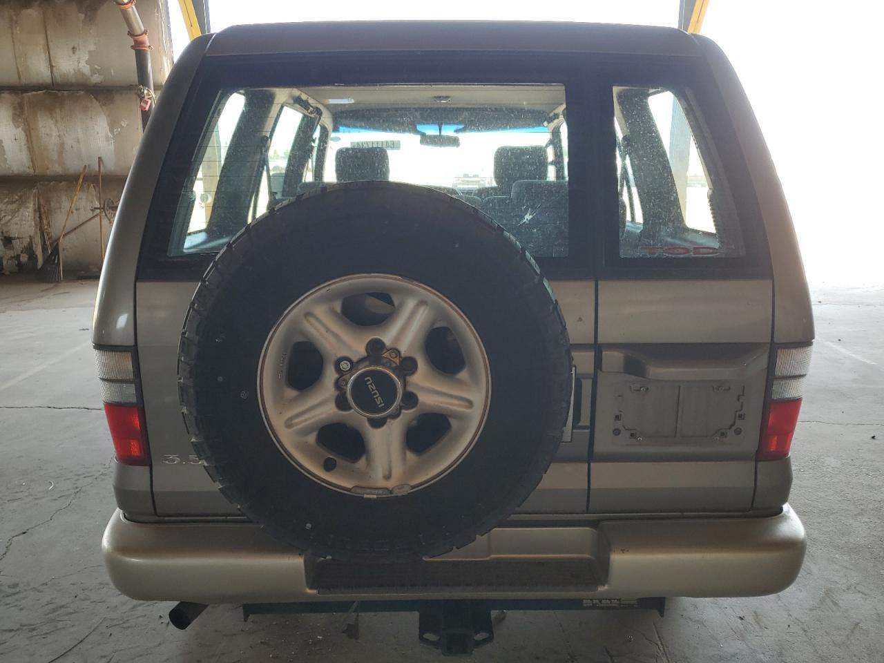 2000 Isuzu Trooper S VIN: JACDJ58X4Y7J15439 Lot: 64111734