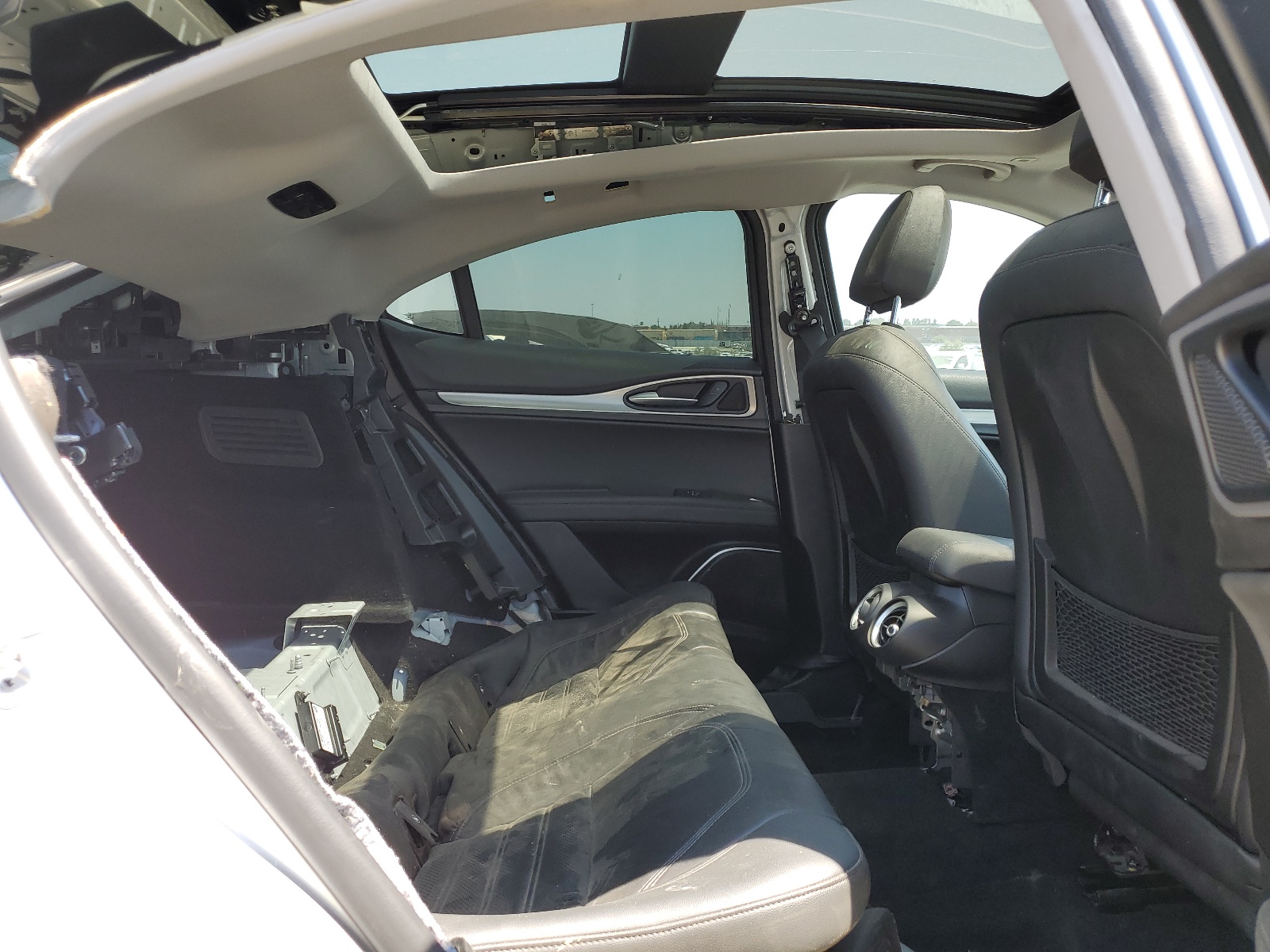 ZASFAKNN0J7B92754 2018 Alfa Romeo Stelvio Ti Sport