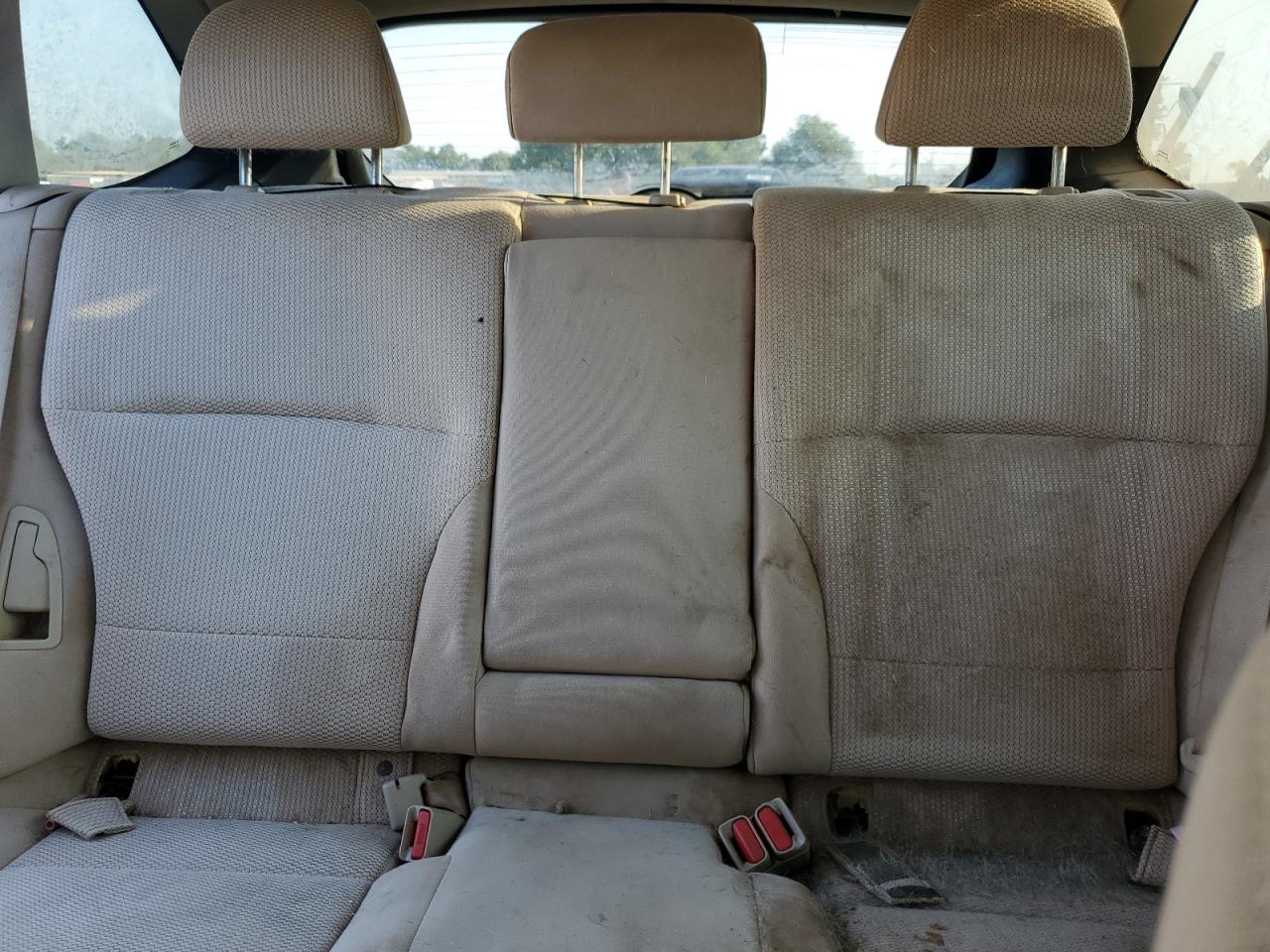 2018 Subaru Outback 2.5I Premium VIN: 4S4BSACC5J3201029 Lot: 61630024